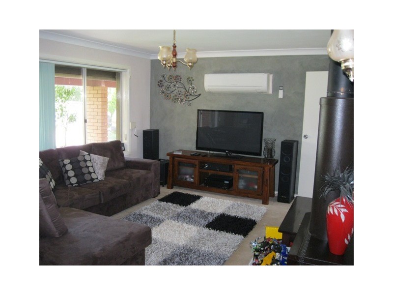 365 Durham St, Bathurst NSW 2795