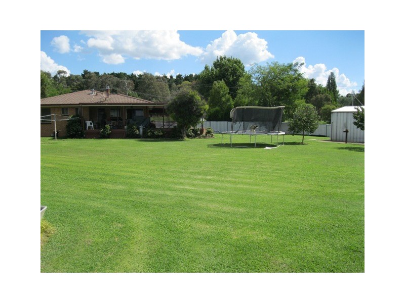 365 Durham St, Bathurst NSW 2795