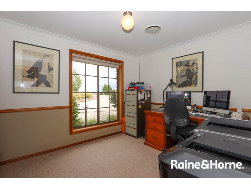 194 Gestingthorpe Road, Perthville NSW 2795
