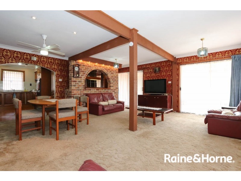 8 Vine Street, South Bathurst NSW 2795