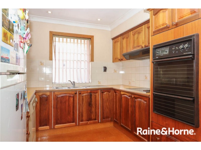 8 Vine Street, South Bathurst NSW 2795