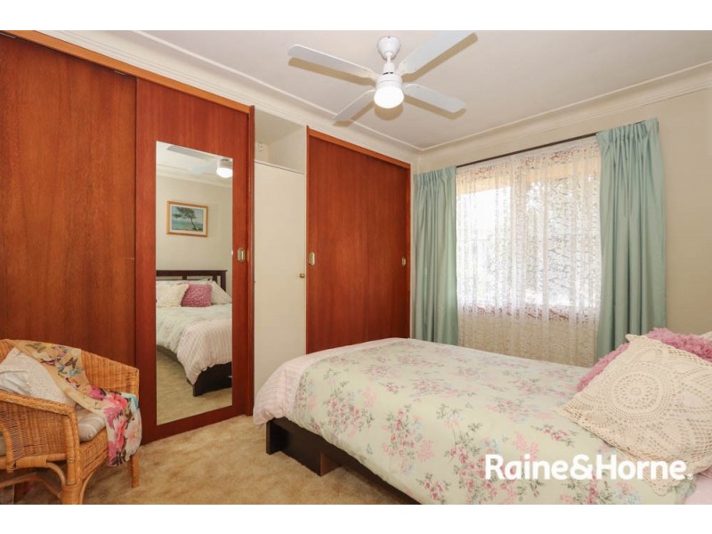 8 Vine Street, South Bathurst NSW 2795