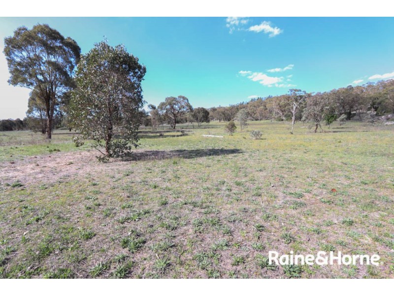 32 Pine Ridge Road, Rock Forest NSW 2795