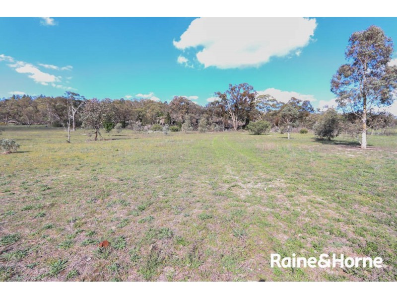 32 Pine Ridge Road, Rock Forest NSW 2795