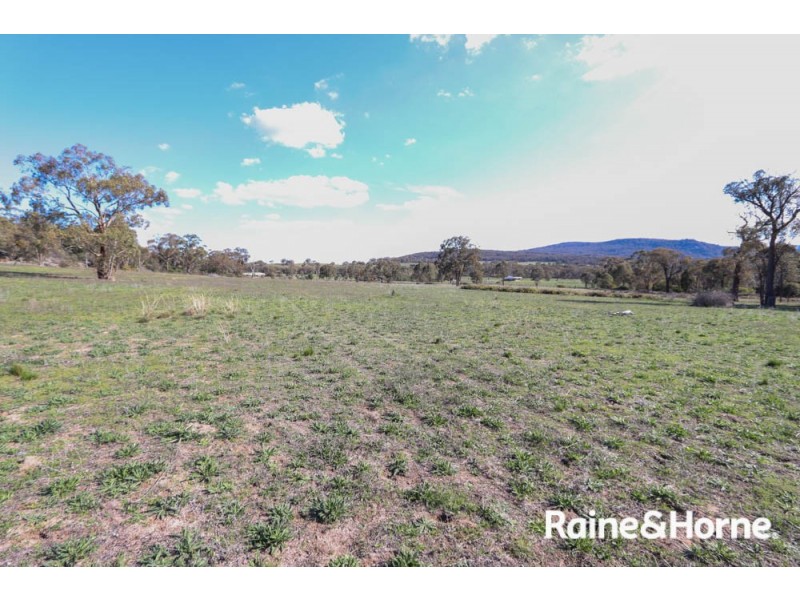 32 Pine Ridge Road, Rock Forest NSW 2795
