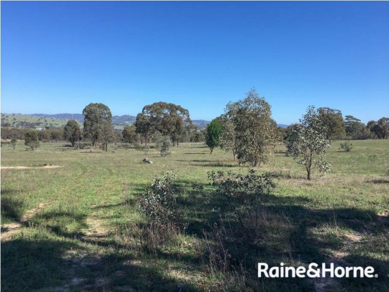 32 Pine Ridge Road, Rock Forest NSW 2795