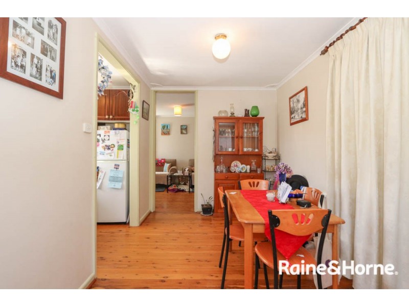 15 Currawong Street, South Bathurst NSW 2795