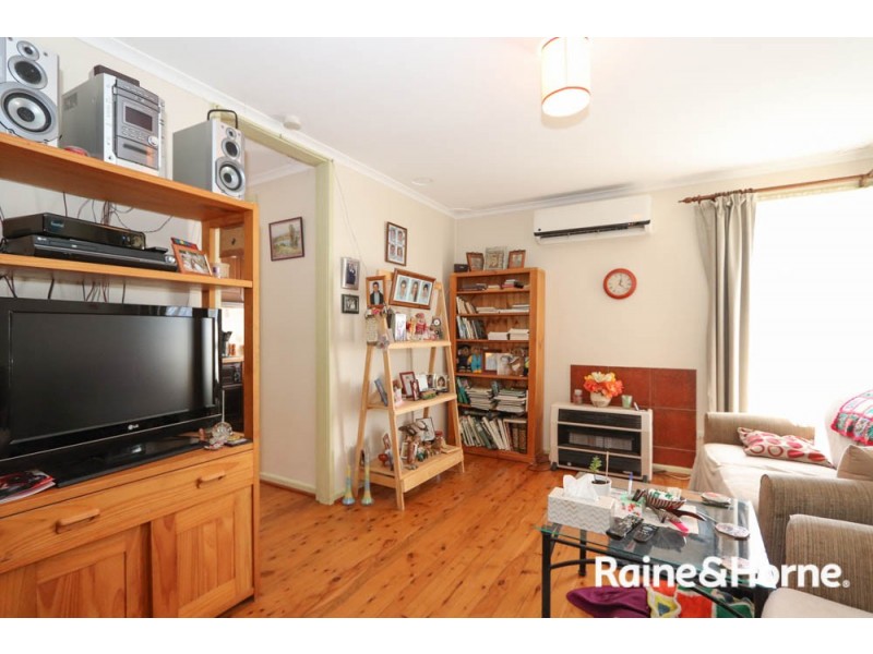 15 Currawong Street, South Bathurst NSW 2795