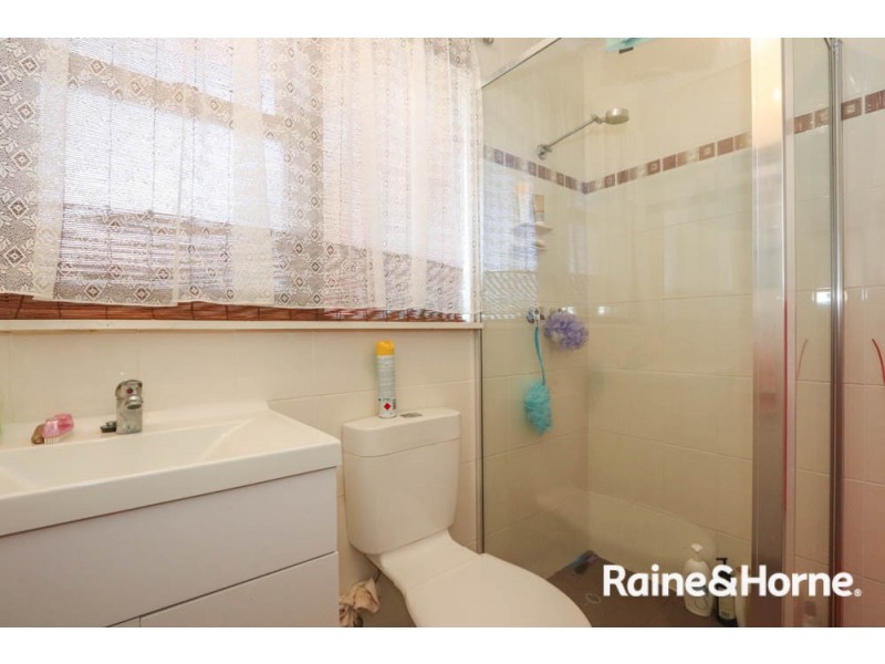 15 Currawong Street, South Bathurst NSW 2795