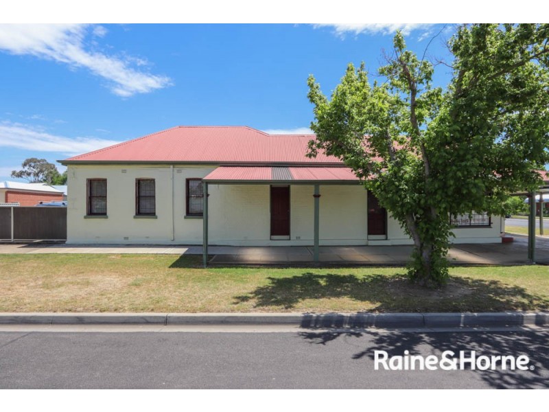 82-84a Piper Street, Bathurst NSW 2795