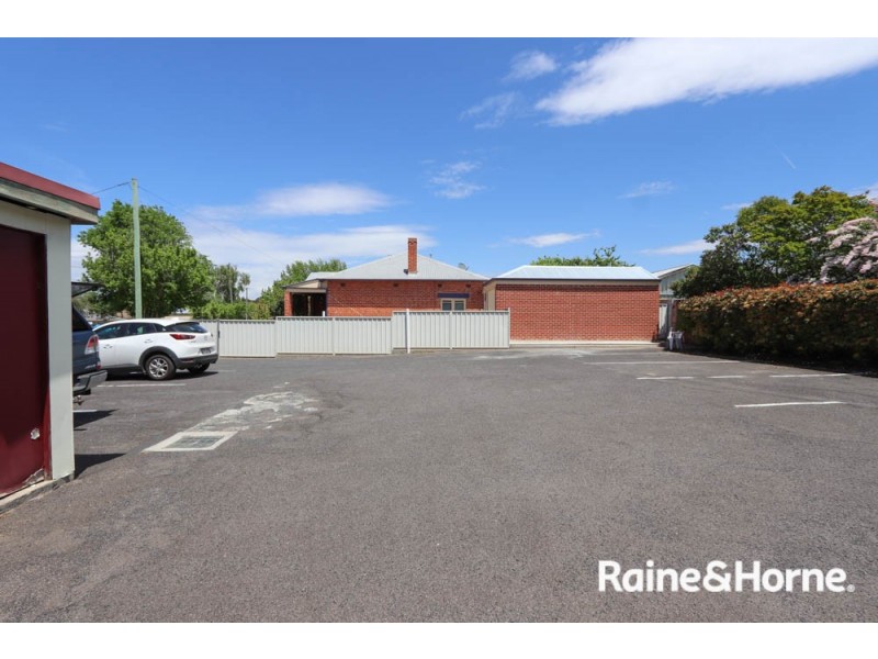 82-84a Piper Street, Bathurst NSW 2795