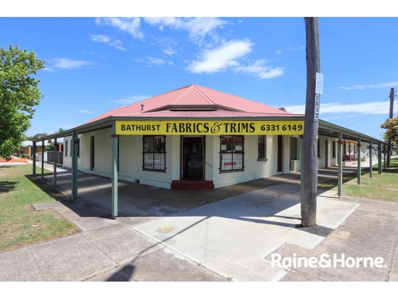 82-84a Piper Street, Bathurst NSW 2795