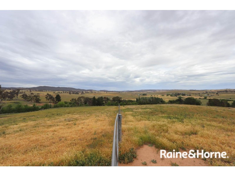 194 Gestingthorpe Road, Perthville NSW 2795