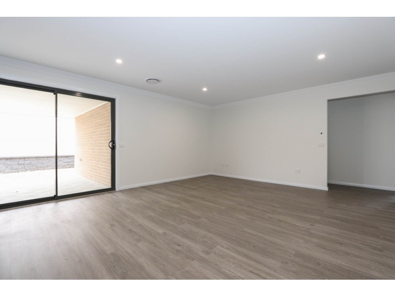 55 Emerald Drive, Bathurst NSW 2795