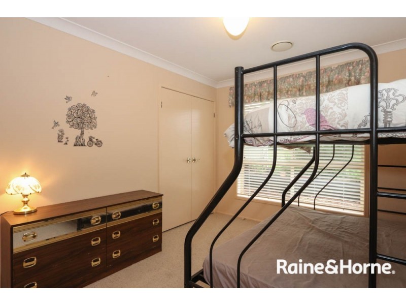 17 Polona Street, Blayney NSW 2799