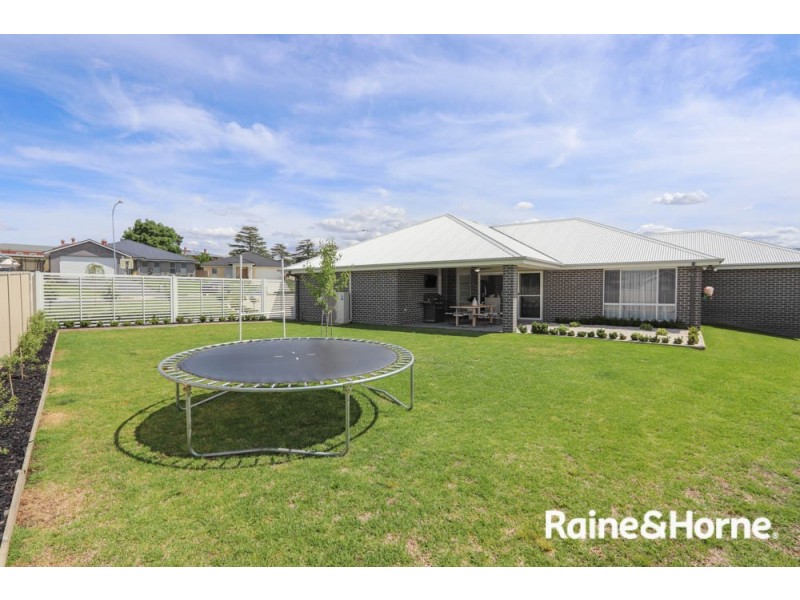 3 Byrne Close, Kelso NSW 2795