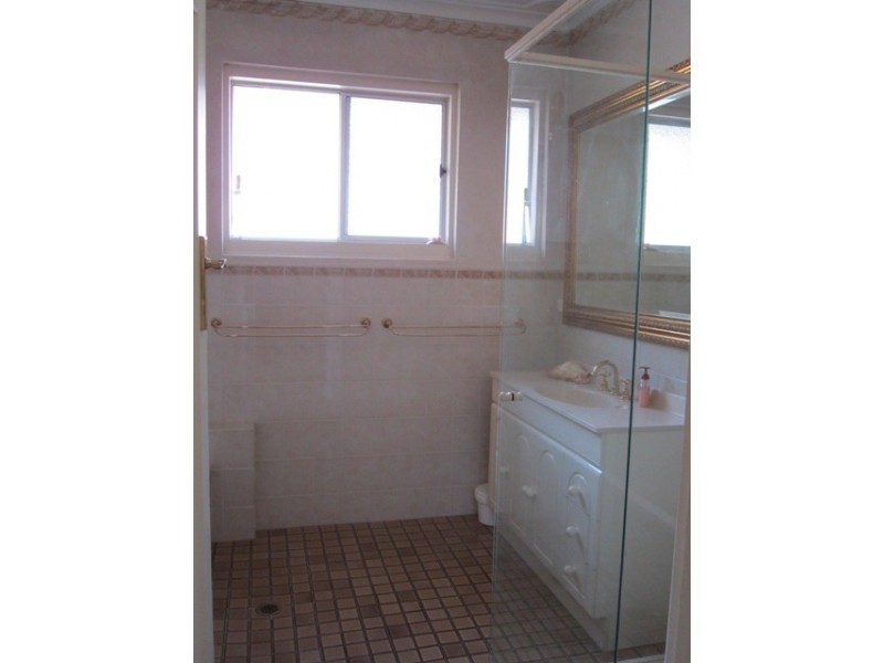 282 William, Bathurst NSW 2795