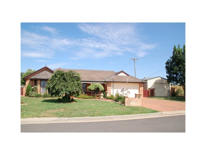 16 Cox Lane, Eglinton NSW 2795