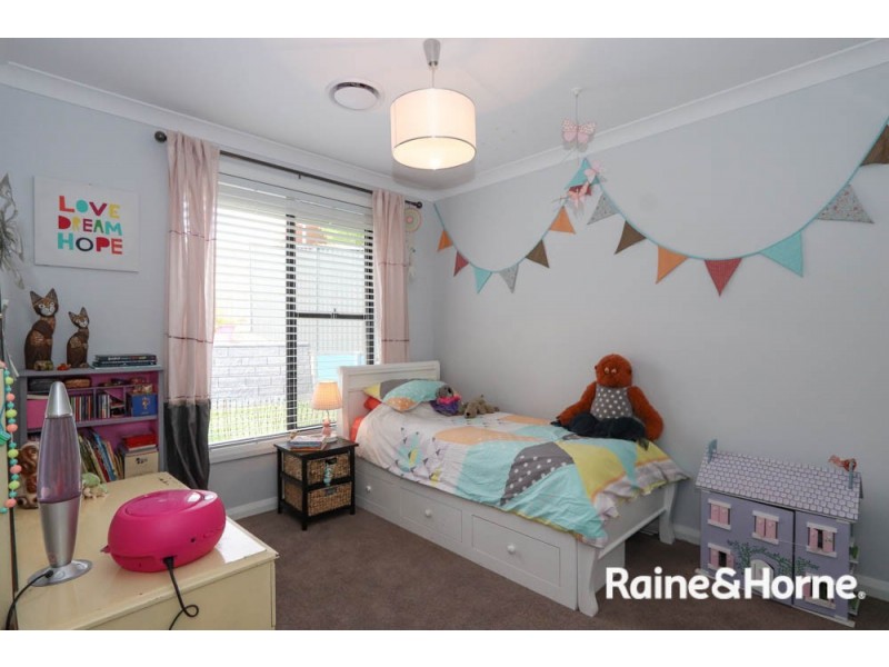 27 Parer Road, Abercrombie NSW 2795