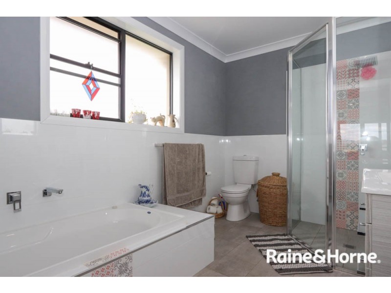 27 Parer Road, Abercrombie NSW 2795