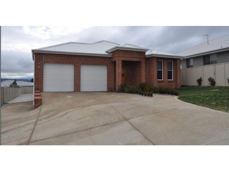 4 She Oak Close, Bathurst NSW 2795