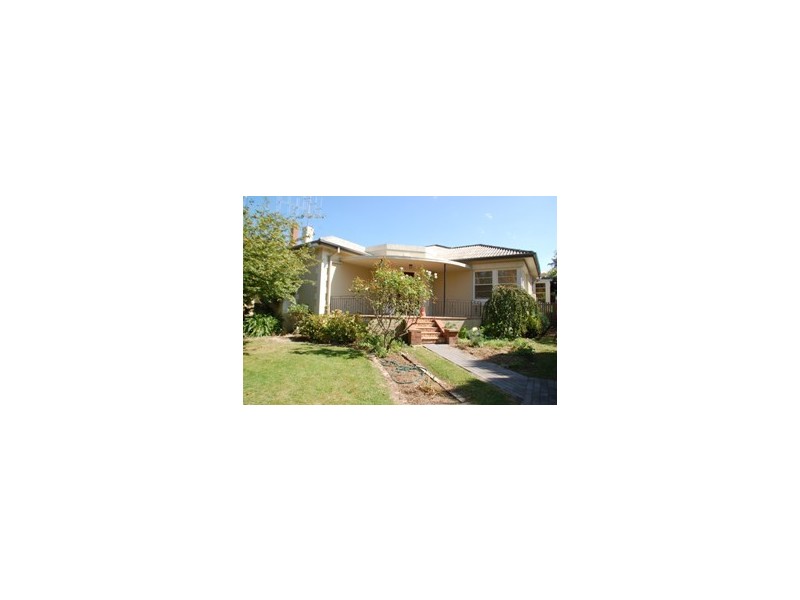 211 Hope, Bathurst NSW 2795