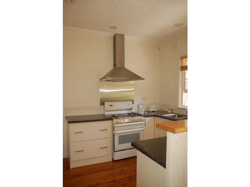 211 Hope, Bathurst NSW 2795