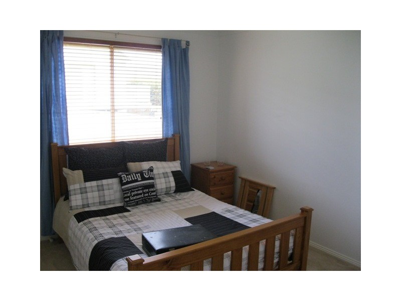 17  Carlyle Avenue, Bathurst NSW 2795