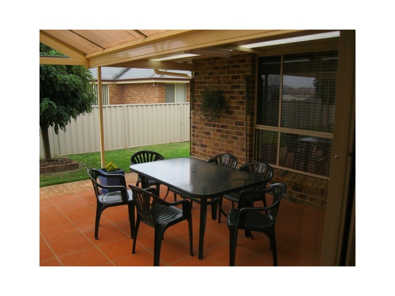 17  Carlyle Avenue, Bathurst NSW 2795