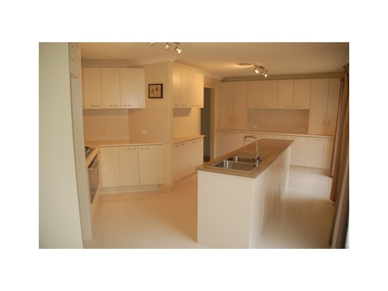 12 Cardew Cl, Bathurst NSW 2795