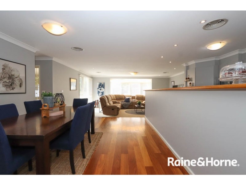 2 Northcott Drive, West Bathurst NSW 2795