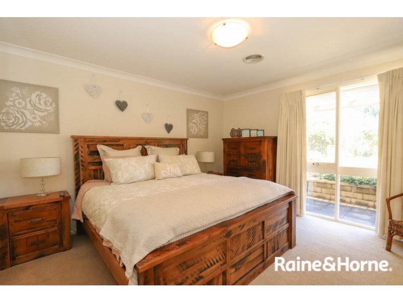 2 Northcott Drive, West Bathurst NSW 2795