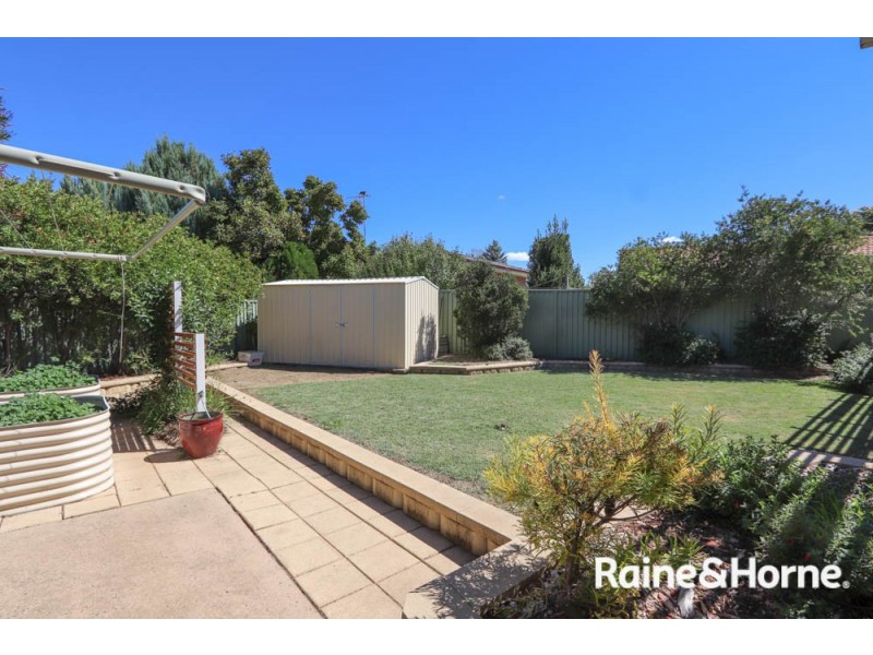 2 Northcott Drive, West Bathurst NSW 2795
