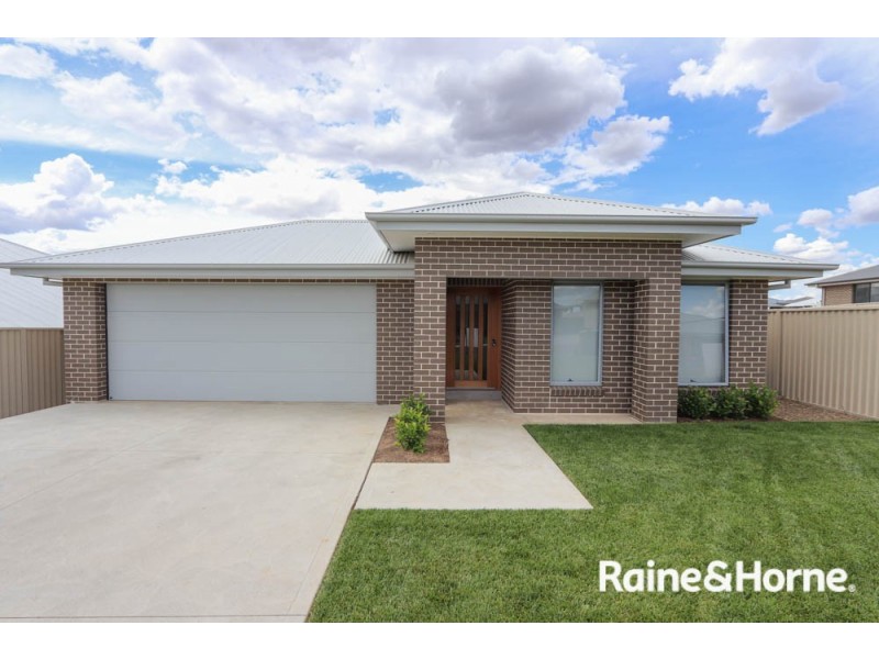 27a Ignatius Place, Kelso NSW 2795
