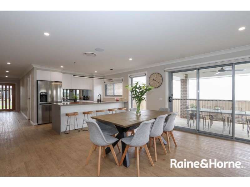 27a Ignatius Place, Kelso NSW 2795