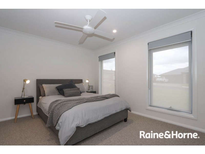 27a Ignatius Place, Kelso NSW 2795