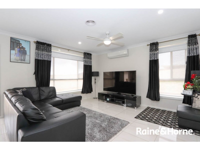62 Graham Dr, Kelso NSW 2795