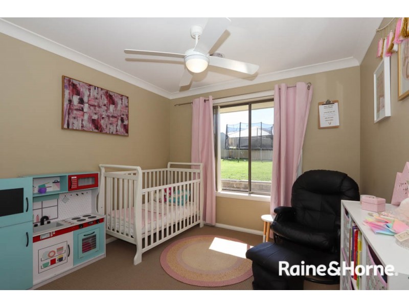 18 Sundown Drive, Kelso NSW 2795