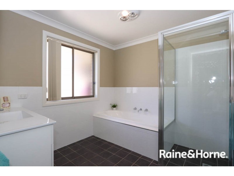18 Sundown Drive, Kelso NSW 2795