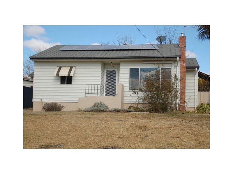 60 Fish Parade, Bathurst NSW 2795