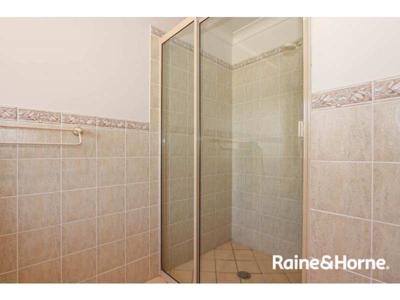 2 Maple Close, Kelso NSW 2795