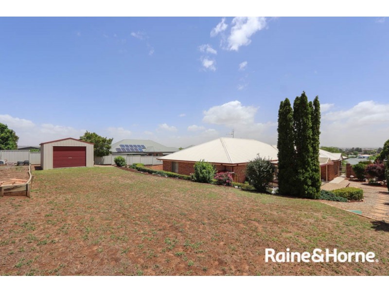 2 Maple Close, Kelso NSW 2795