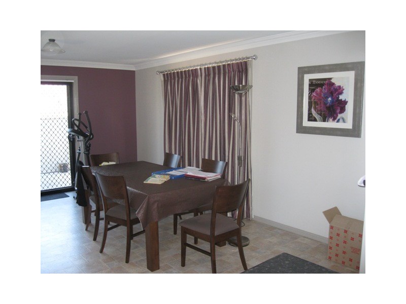 2/101 Lambert, Bathurst NSW 2795