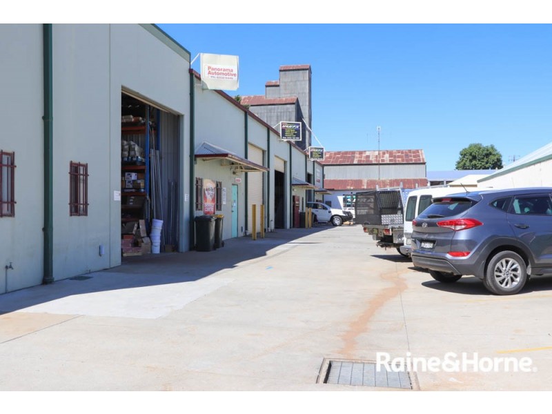 3 / 58-60 Russell Street, Bathurst NSW 2795