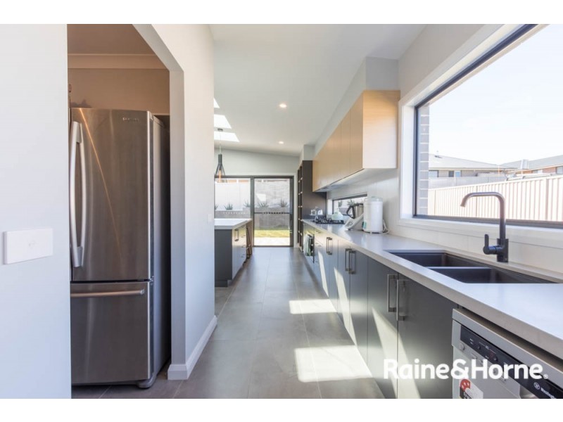 38 Graham Drive, Kelso NSW 2795