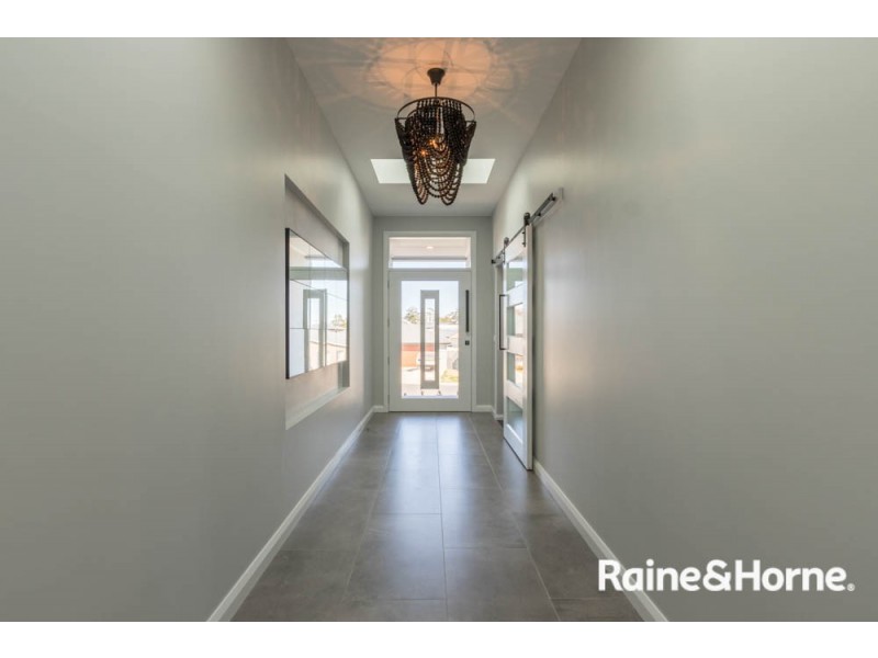 38 Graham Drive, Kelso NSW 2795