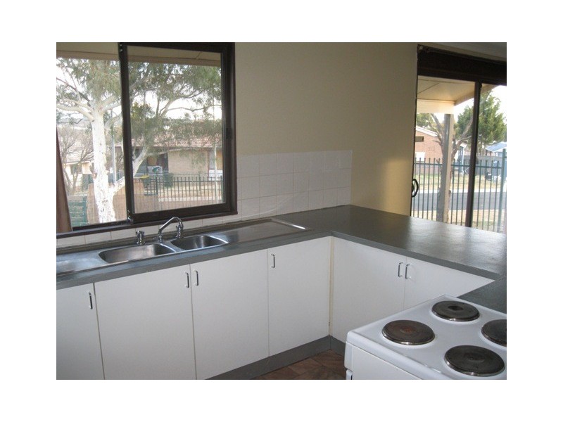 30 Simmons Place, Kelso NSW 2795