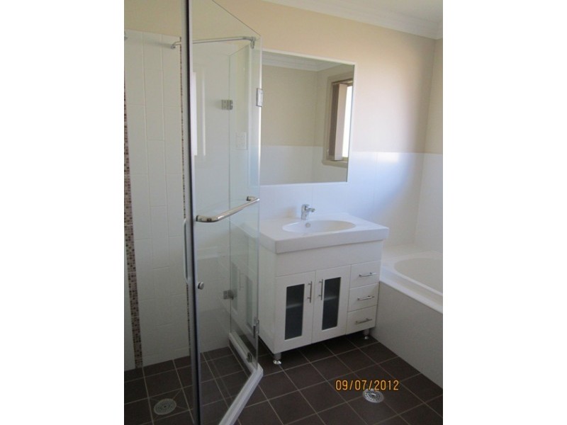 9 Walpole close, Kelso NSW 2795