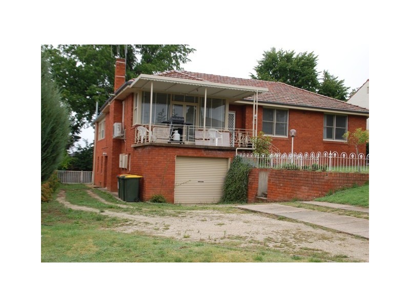 66 Mitre St, Bathurst NSW 2795