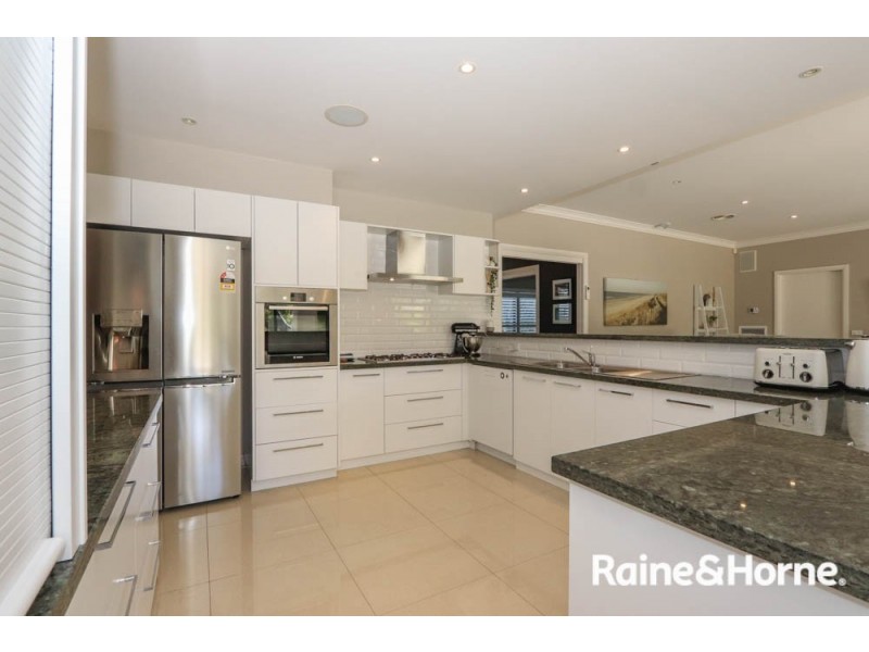 73 McBrien Drive, Kelso NSW 2795